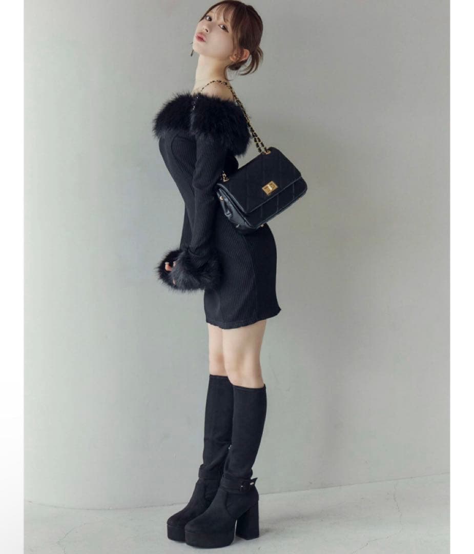 新品未使用 EATME フェイクファー オフショル ミニワンピース ブラック