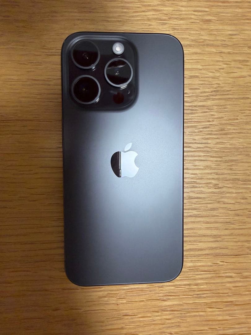 Apple iPhone 15Pro ブラック256ギガ　本体
