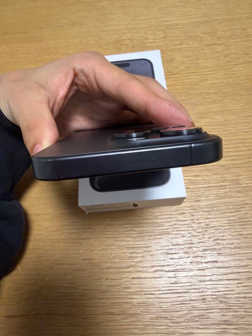 Apple iPhone 15Pro ブラック256ギガ　本体