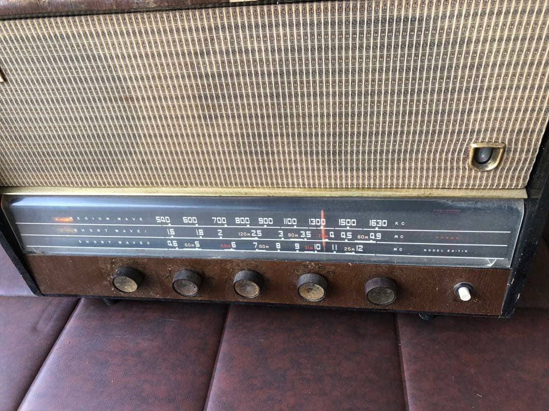 ナショナル 真空管ラジオ 当時物 年代物通電のみ(J66)