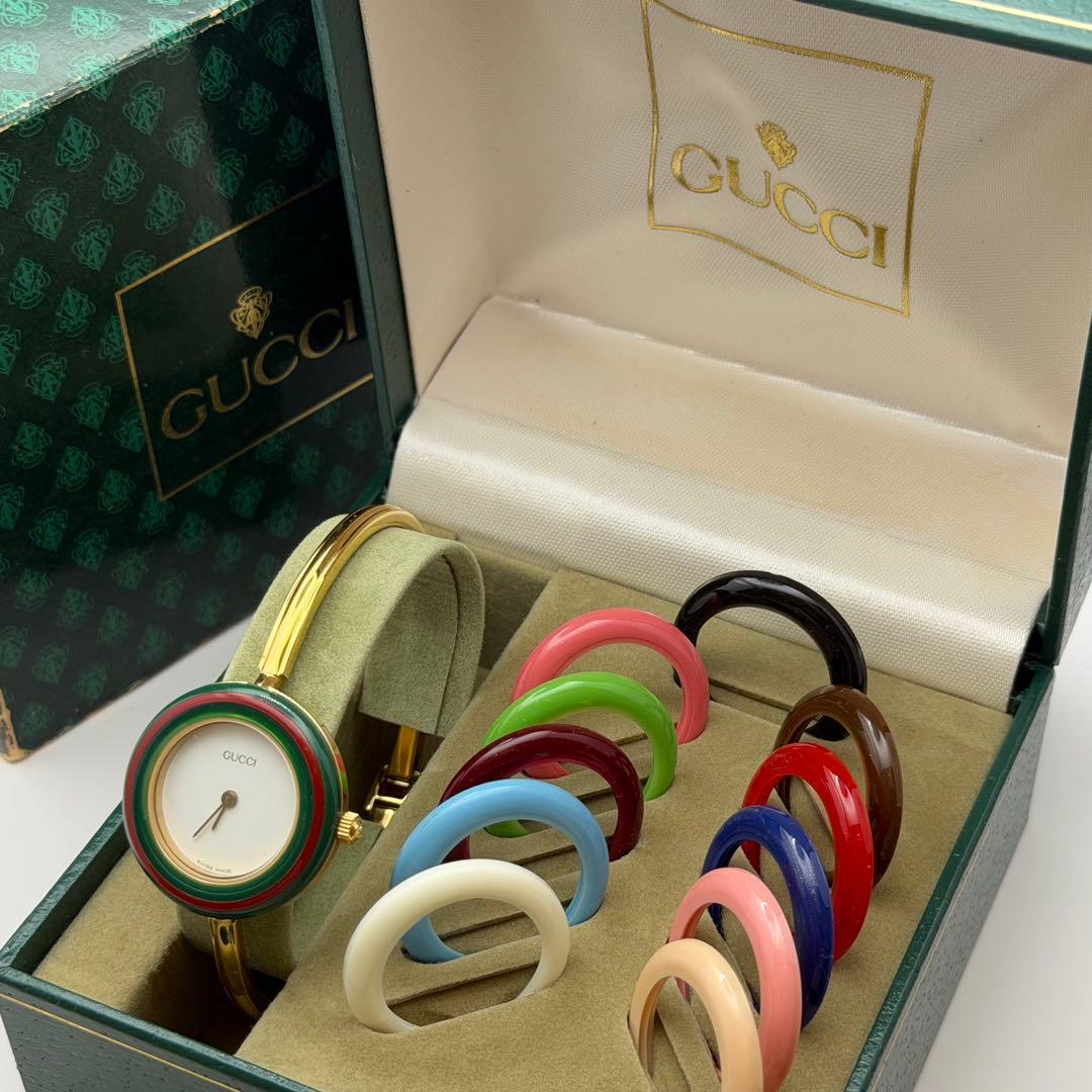 【高騰中】グッチ　チェンジベゼル　クォーツ　箱説保　ベゼル11個付