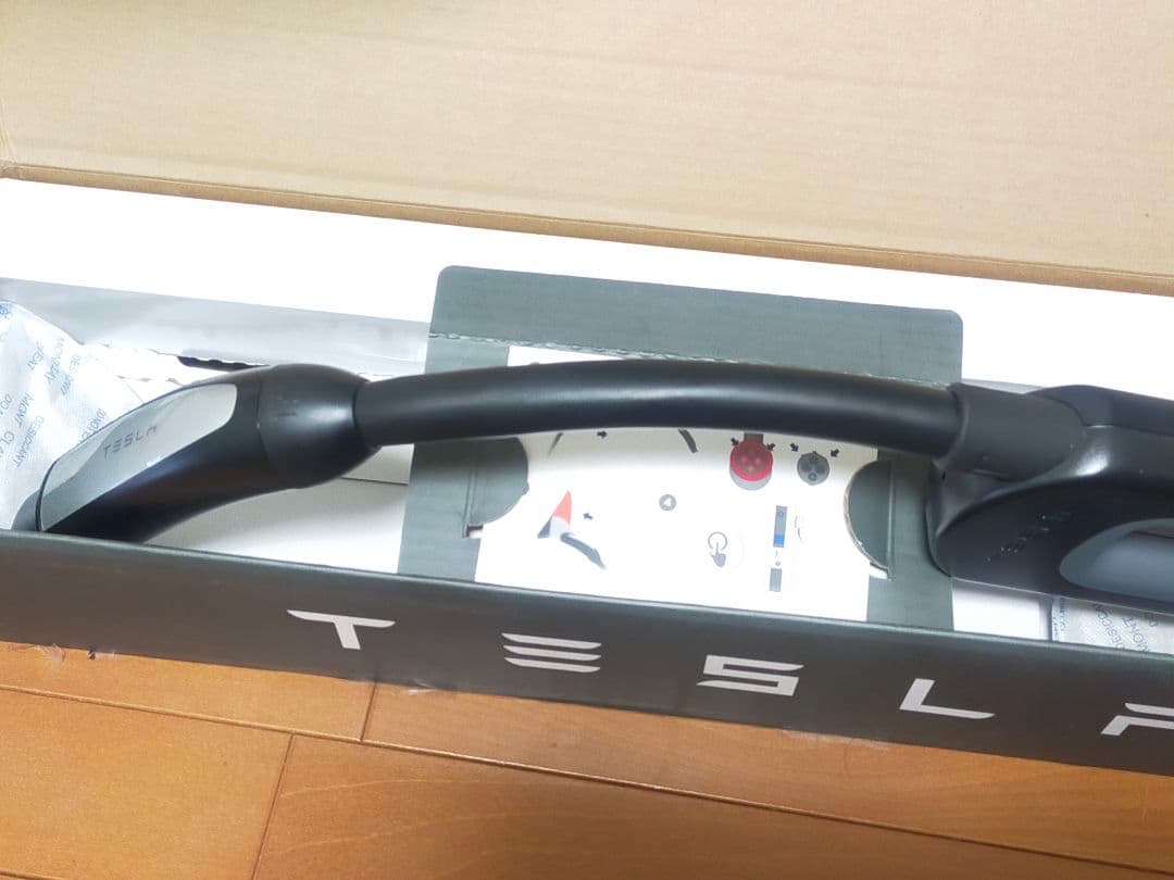 テスラ チャデモアダプター　TESLA CHADEMO