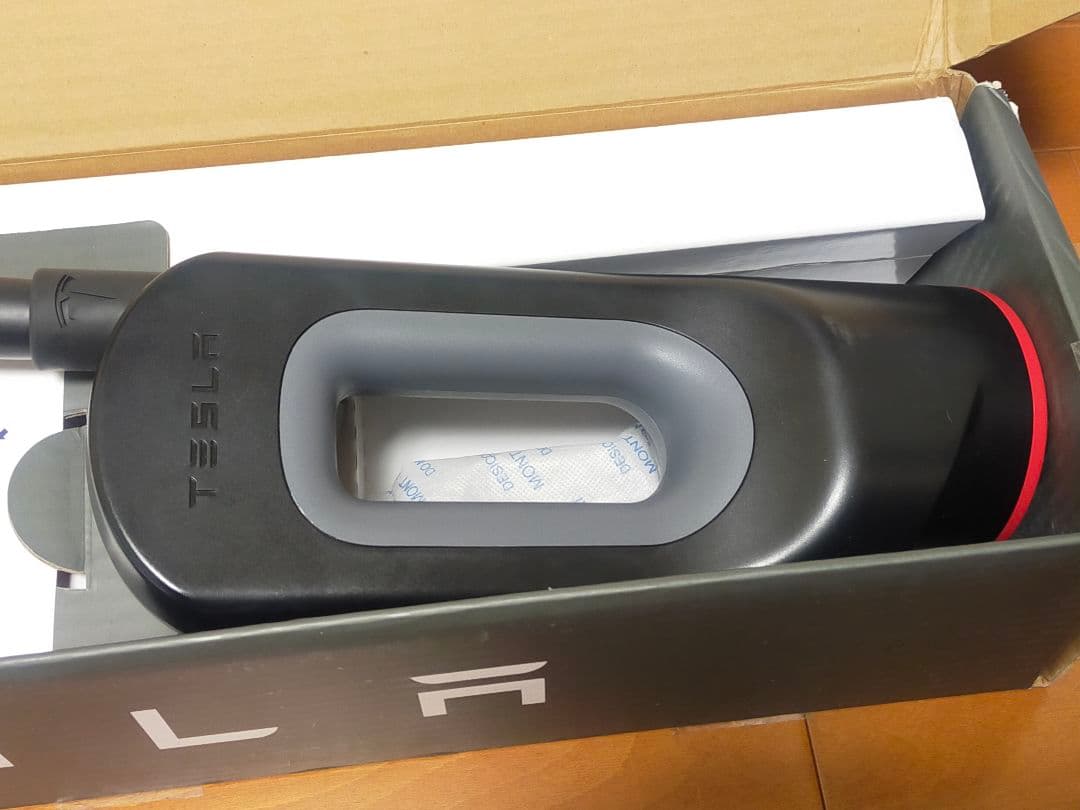 テスラ チャデモアダプター　TESLA CHADEMO