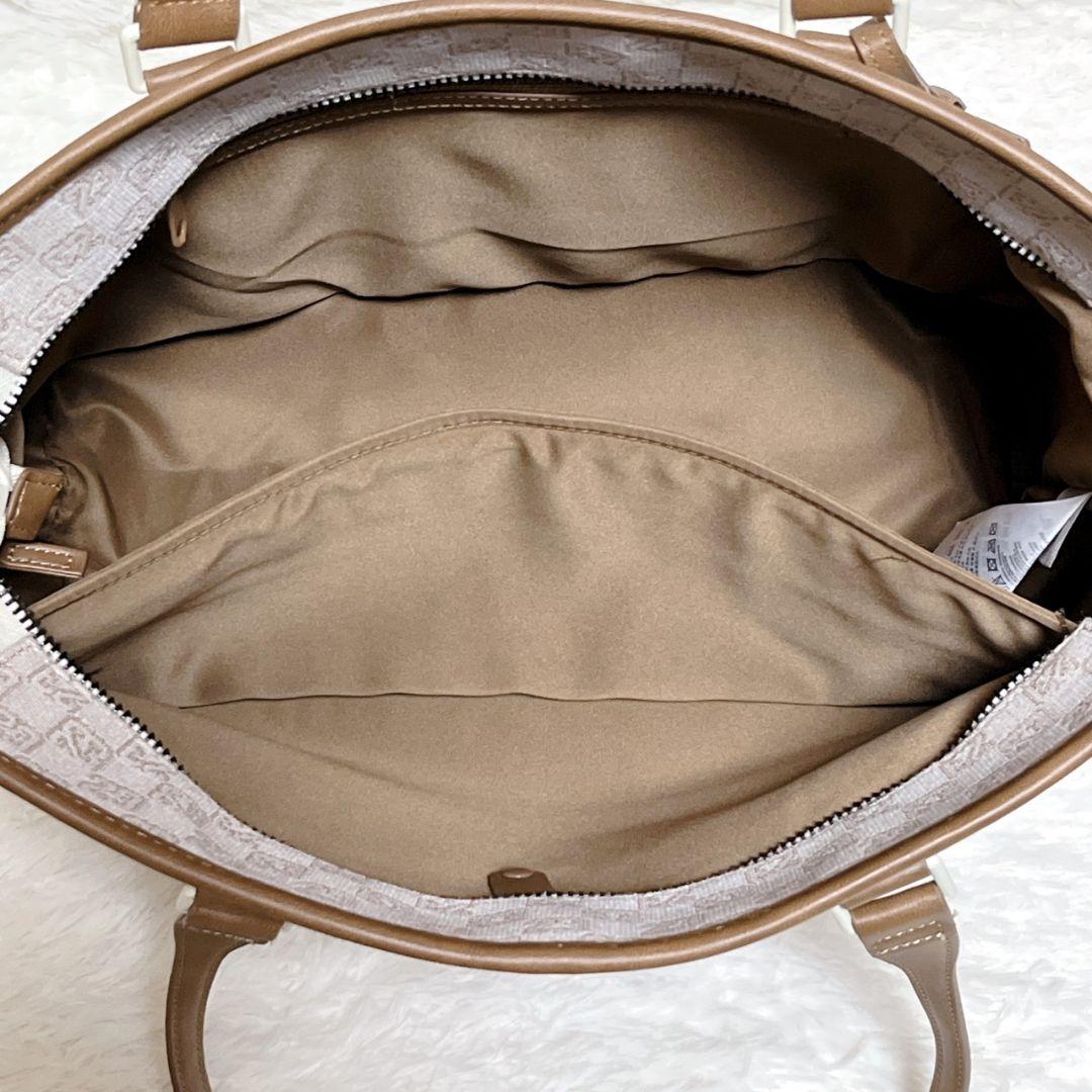 ​【未使用級】ジョーダン モノグラム トートバッグ 総柄 ベージュ