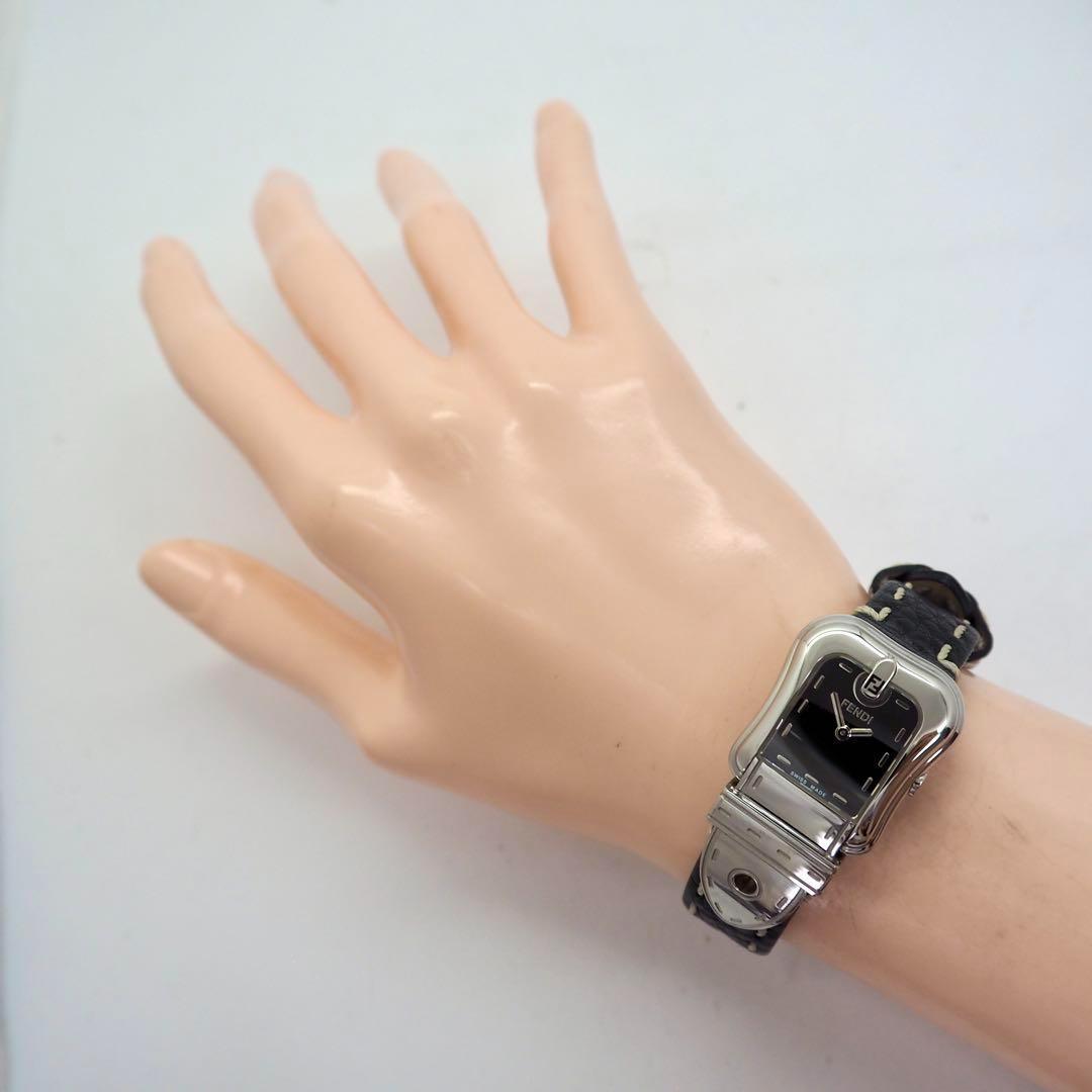 613 FENDI　レディース　時計　3800L ビーフェンディ ベルトモチーフ