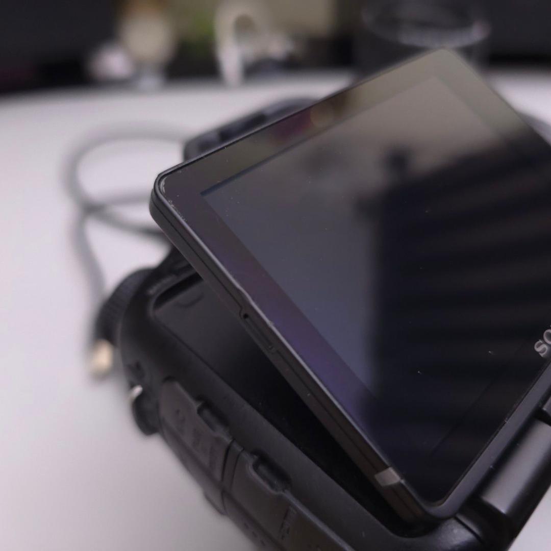 sony α57 ダブルズームレンズキット SLT-A57Y おまけ付き