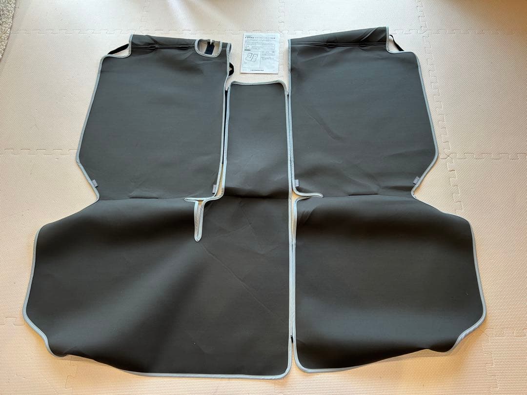 送料込み！！150系ランドクルーザープラド　トヨタ純正セカンドシートカバー