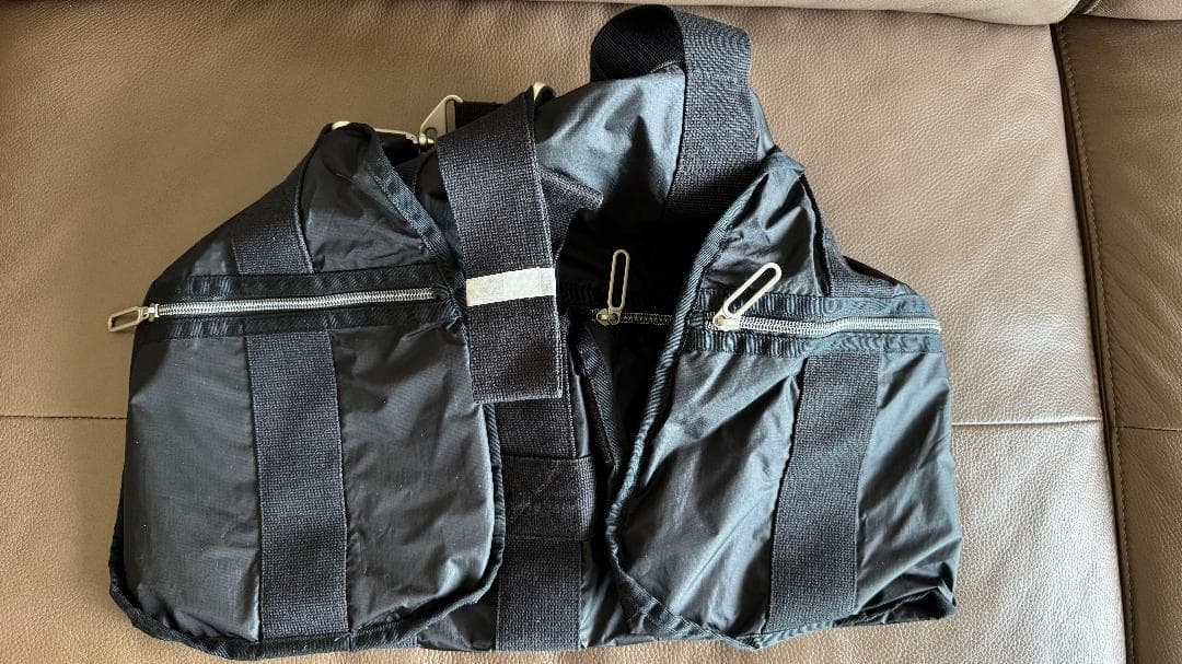 レスポートサック　ESSENTIAL MEDIUM DUFFLE　黒を安価で