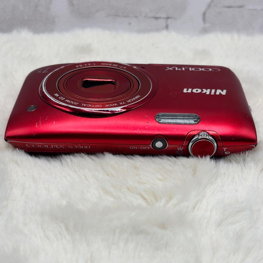 Nikon COOLPIX S3500 レッド 動作良好 充電器・バッテリー３個