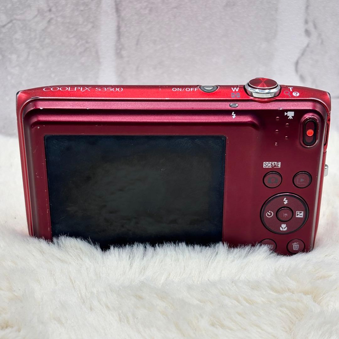 Nikon COOLPIX S3500 レッド 動作良好 充電器・バッテリー３個