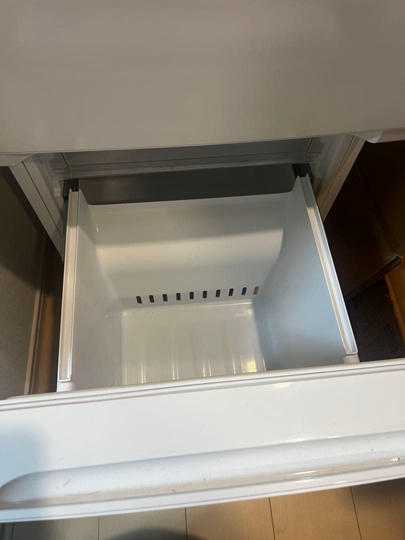 【明日21（月）まで！】送料込み　ホワイト 2ドア冷蔵庫 LED照明付き