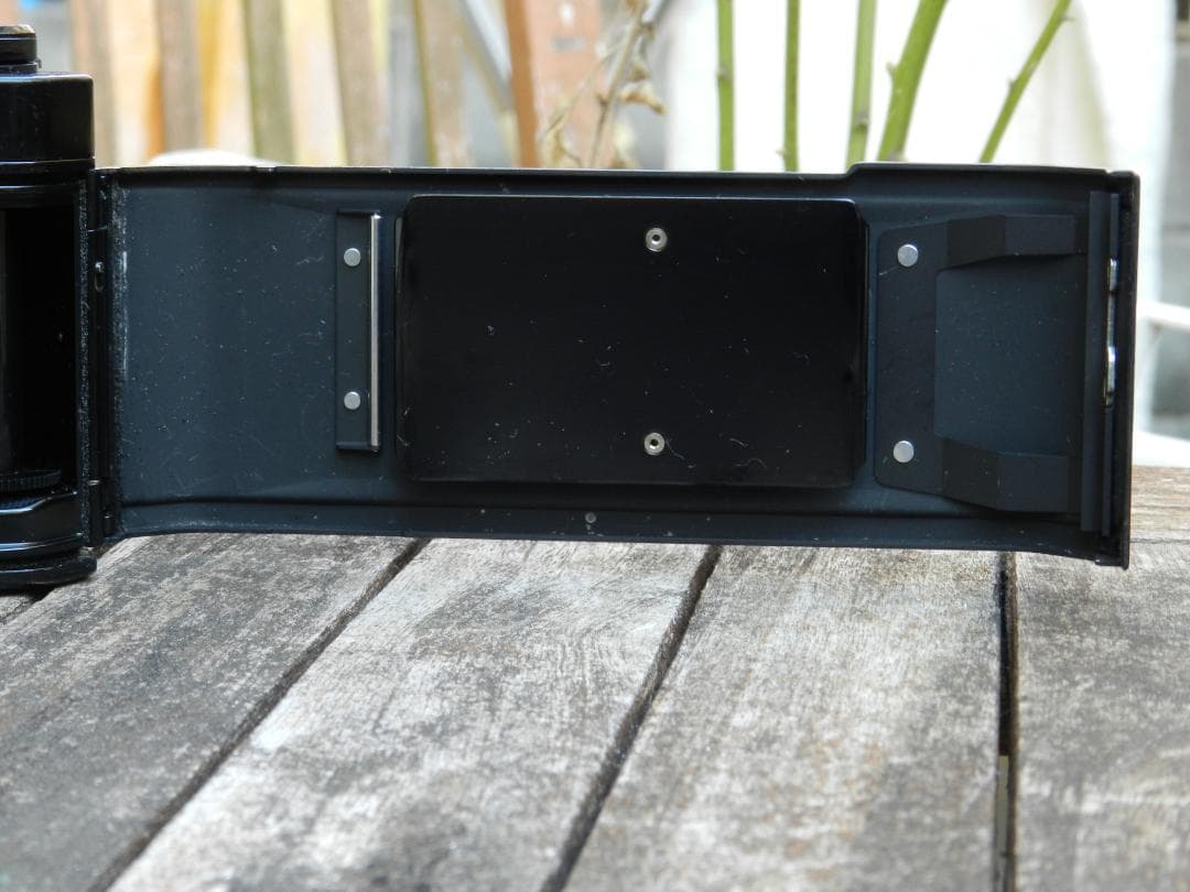 パダコキリ　NIKON FE NIKKOR-H.C 28mm f/3.5