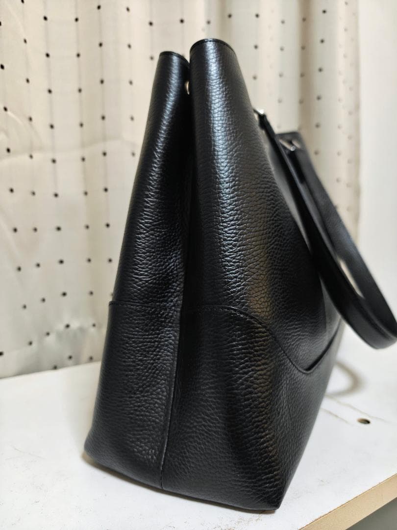 未使用品 限定 ペッレモルビダ コローレ ST013 レザー トートバッグ