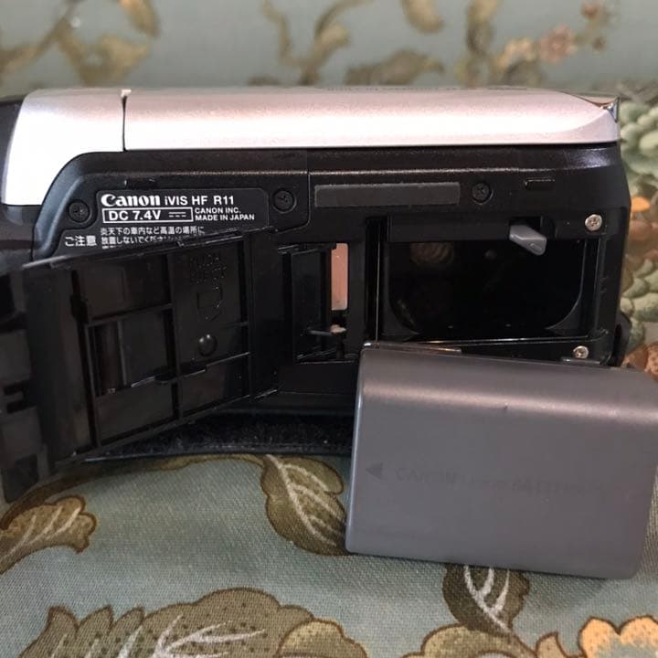 CANON ivis HF R11 ビデオカメラ