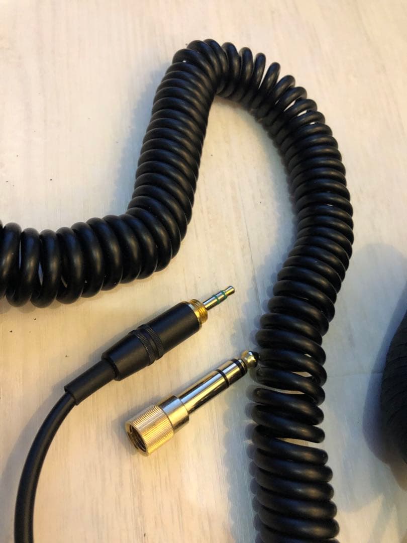 プロ用　SONY MDR-7506 モニター　ヘッドフォン　ソニー　スタジオ標準