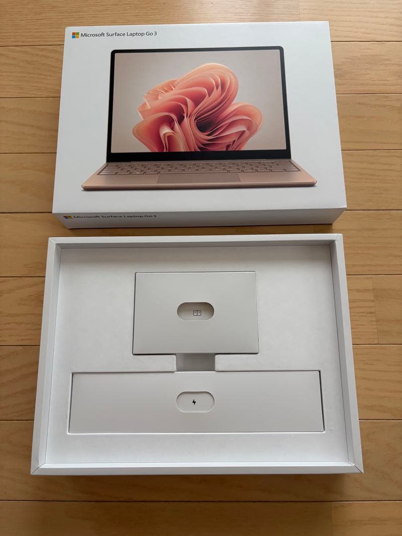 Microsoft Surface Laptop Go3サンドストーン256GB