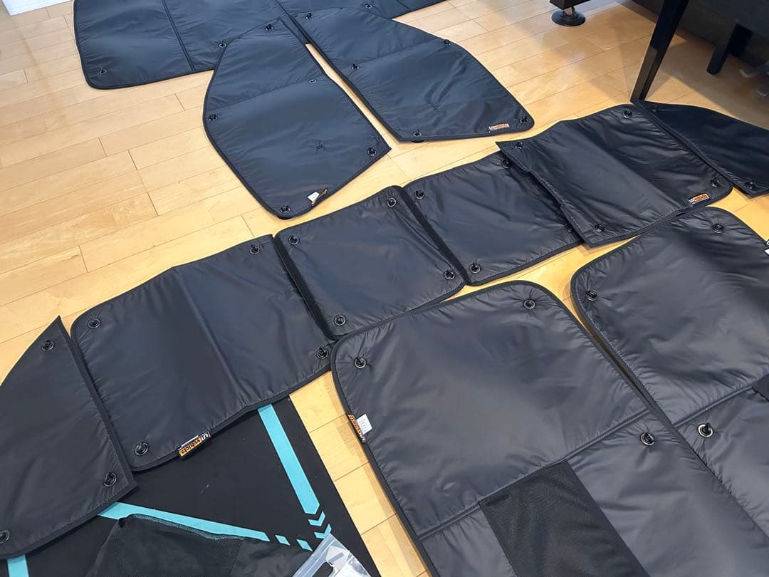 UI vehicle 遮光パッド ８面　ハイエースバン　ユーアイビークル