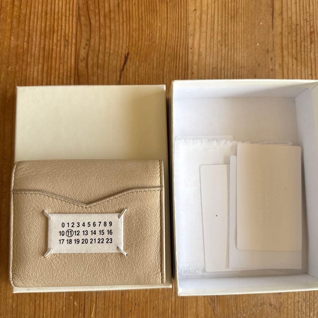 マルジェラ 三つ折り財布