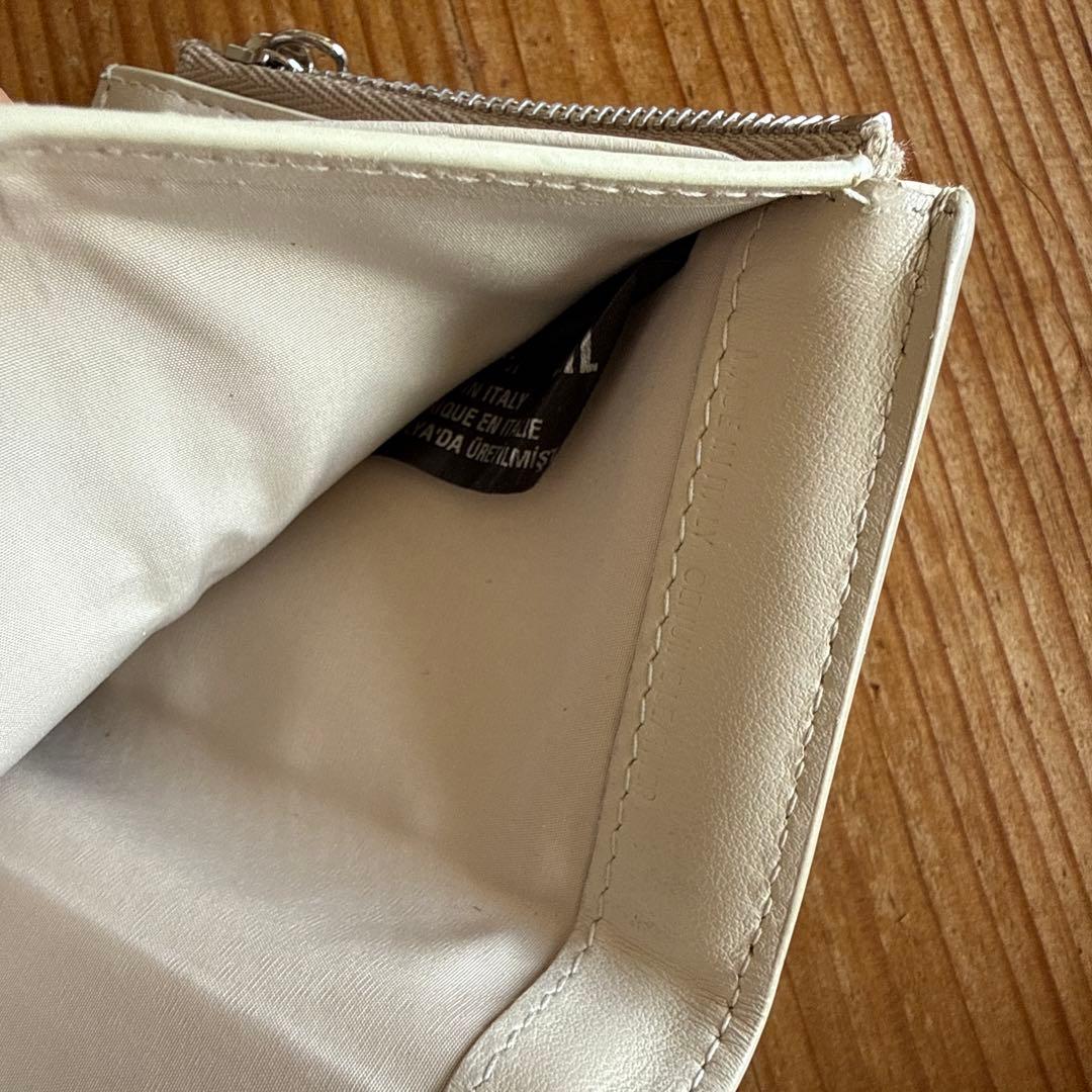 マルジェラ 三つ折り財布