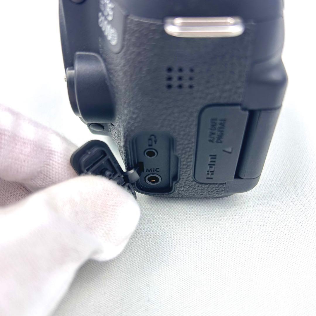 【訳アリ】Canon EOS 8000D ボディ 一眼レフカメラ