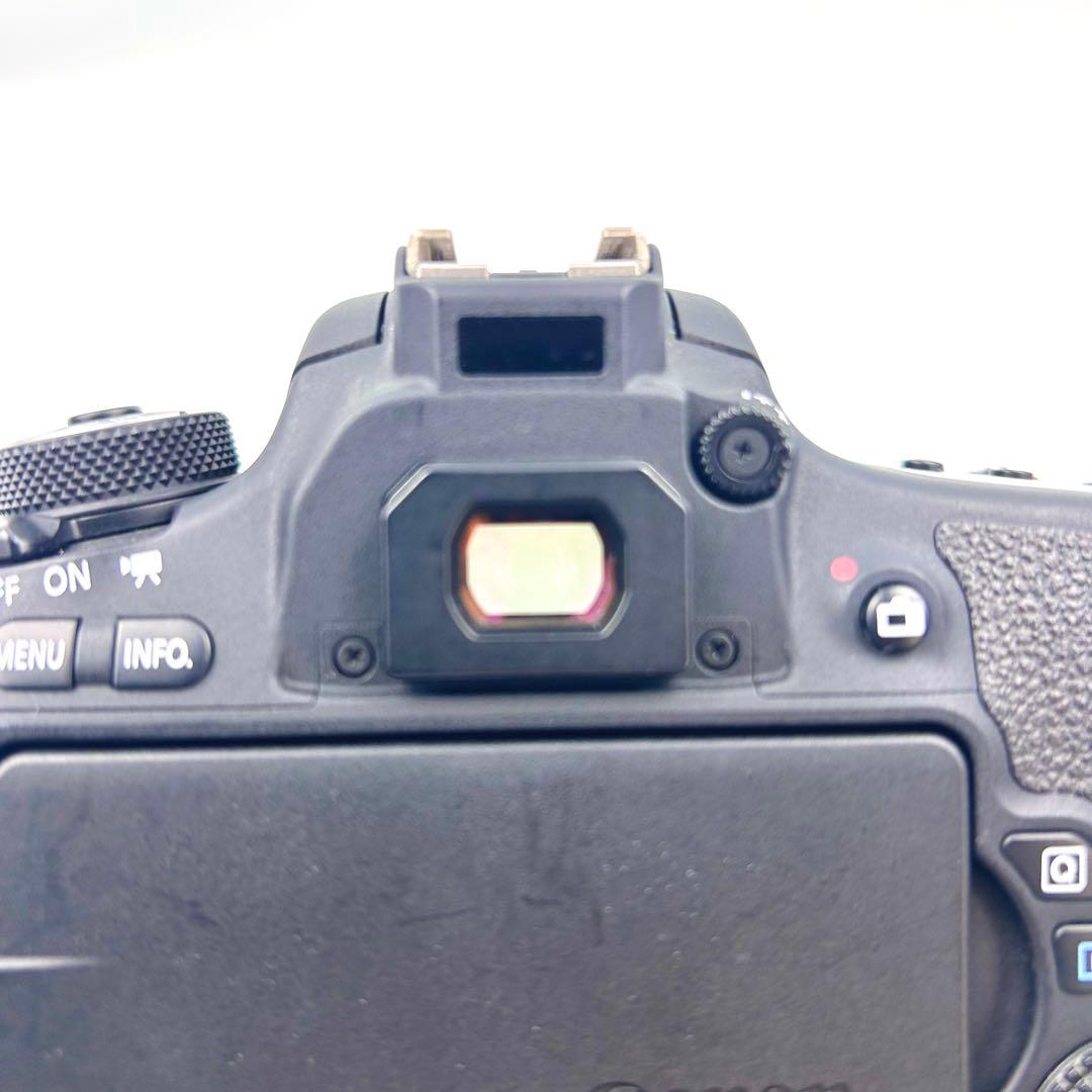 【訳アリ】Canon EOS 8000D ボディ 一眼レフカメラ