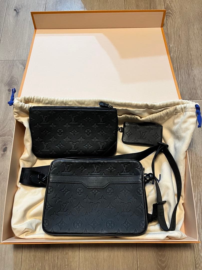 リ*ヤ様 美品メルカリ最安Louis Vuittonトリオメッセンジャーバッグ