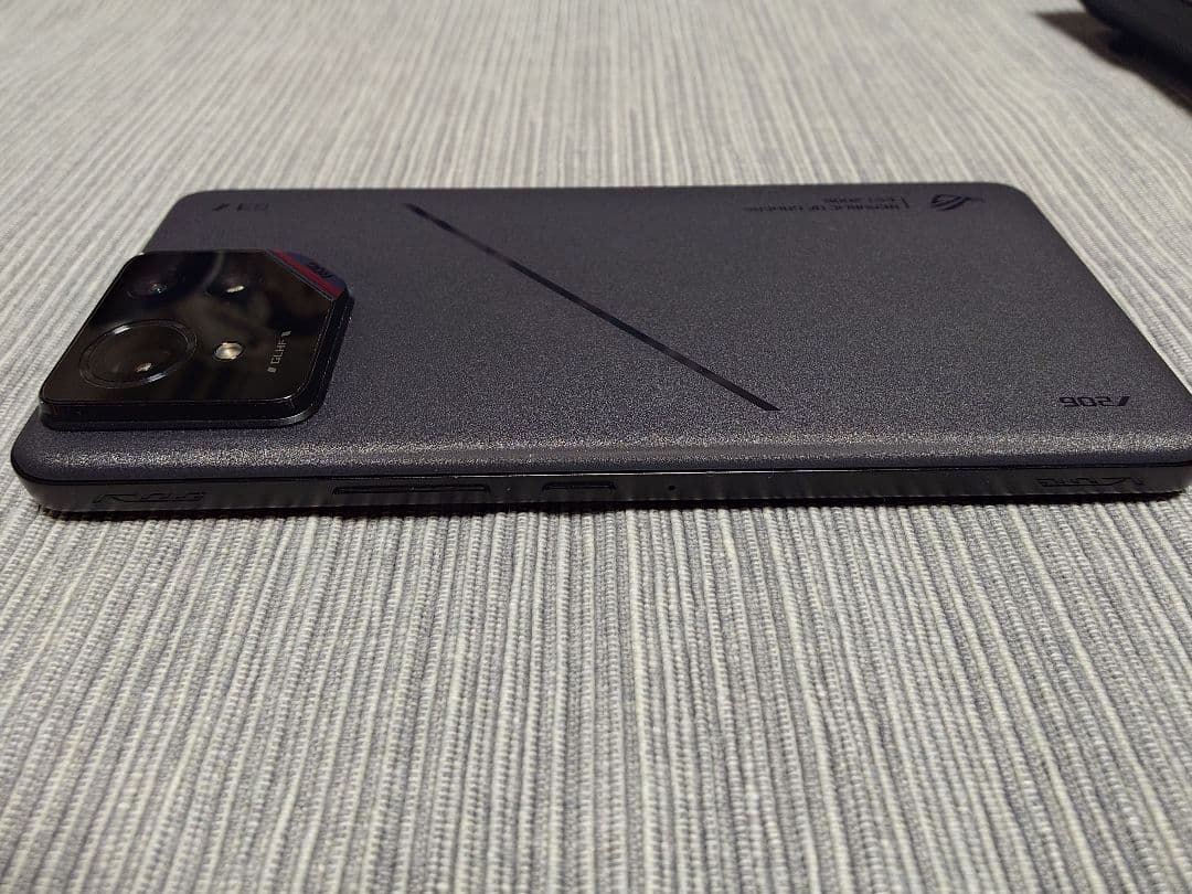 中古 ASUS ROG Phone 9 Pro RAM24GB/ROM1TB