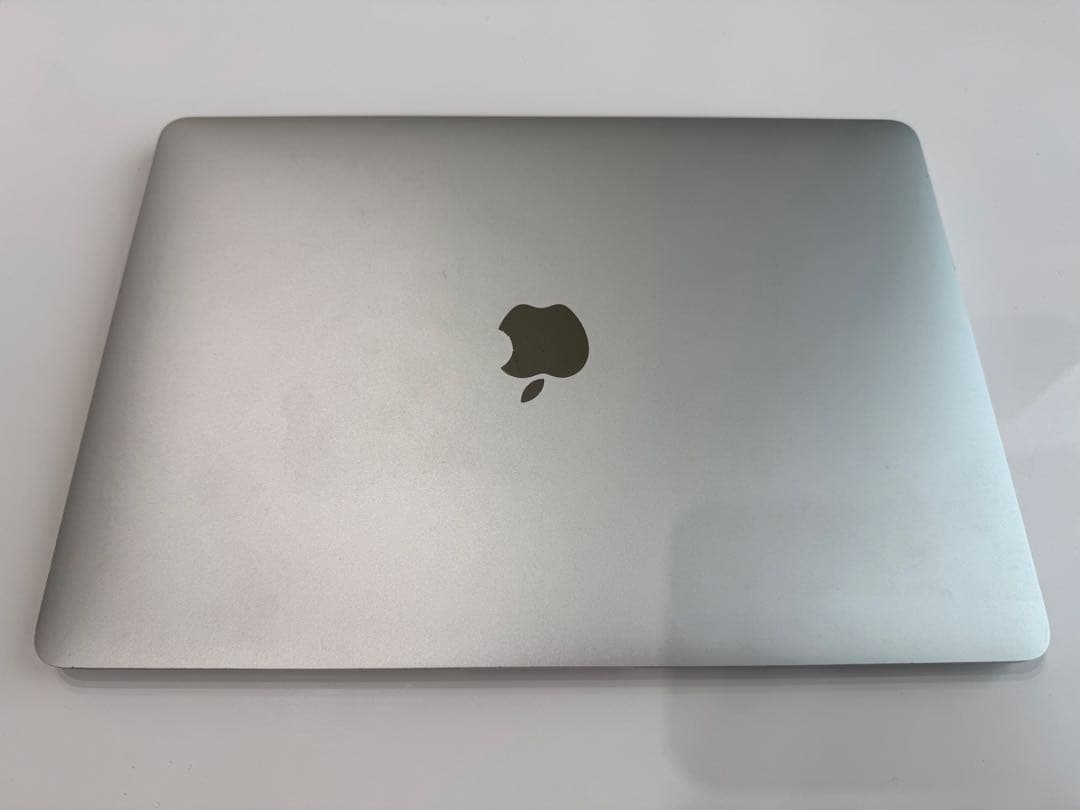 MacBook本体 Apple MacBook Air 13inc 2020