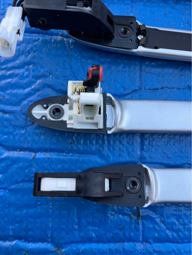 ミラココア　L675S L685S ドアノブ　未使用品 ※フォロー割OK