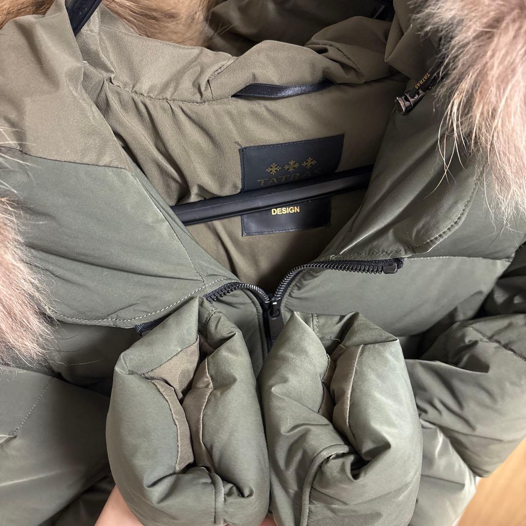 美品　タトラス　02 ダウンジャケット　カーキ　ファー付　スペランツァ