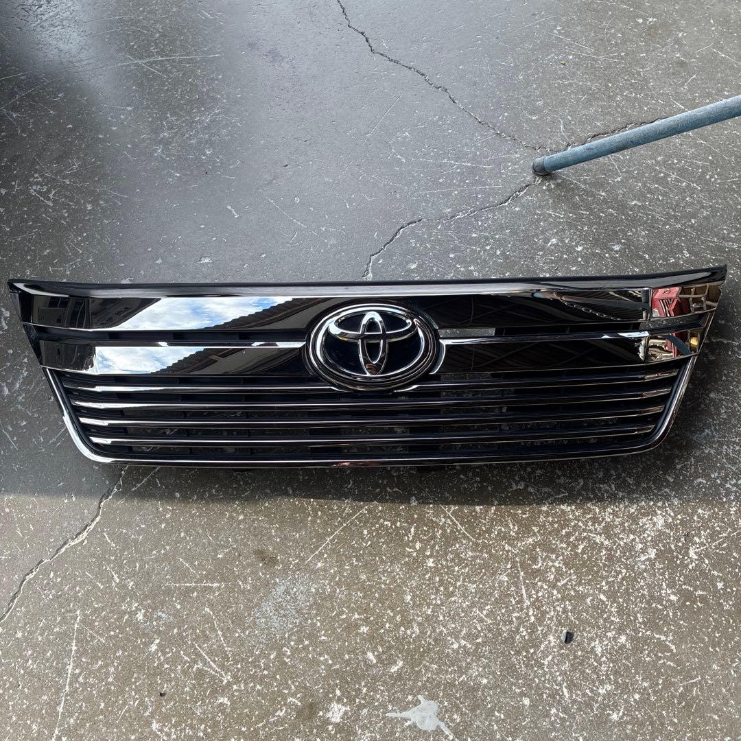 トヨタ ヴェルファイア　20後期　フロントグリル