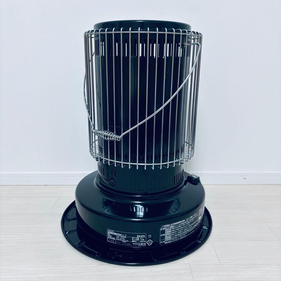 【極美品】2023年製　トヨトミ　対流形石油ストーブ　KS-67H ブラック　黒
