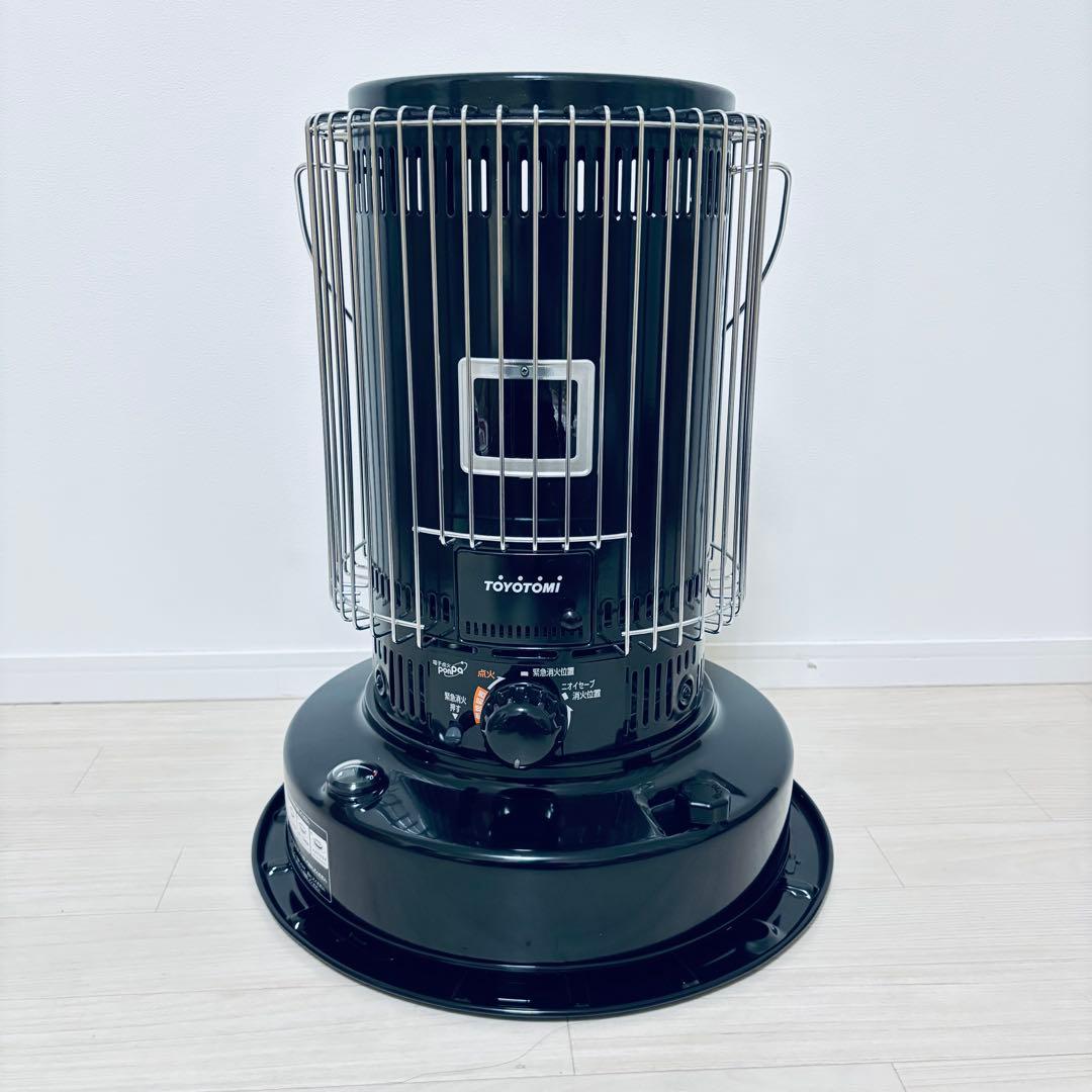 【極美品】2023年製　トヨトミ　対流形石油ストーブ　KS-67H ブラック　黒