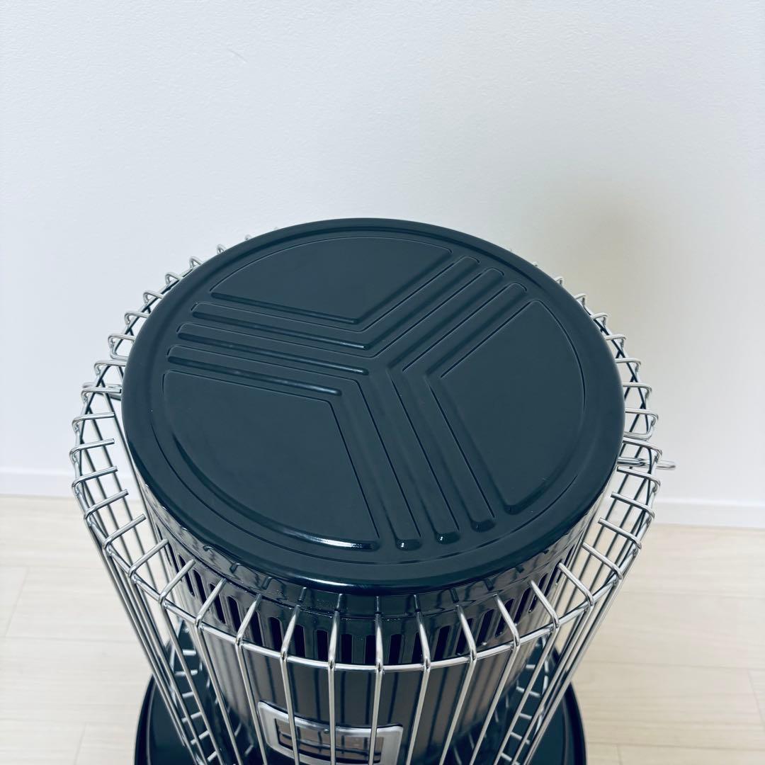 【極美品】2023年製　トヨトミ　対流形石油ストーブ　KS-67H ブラック　黒