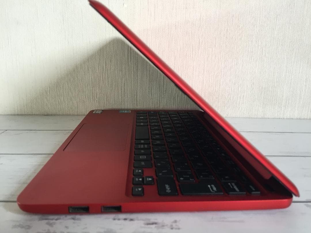 ASUS X205T 11.6型TFT 軽量・コンパクト ノートパソコン
