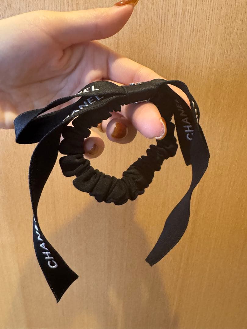 CHANEL ロゴ入りヘアゴム・シュシュ