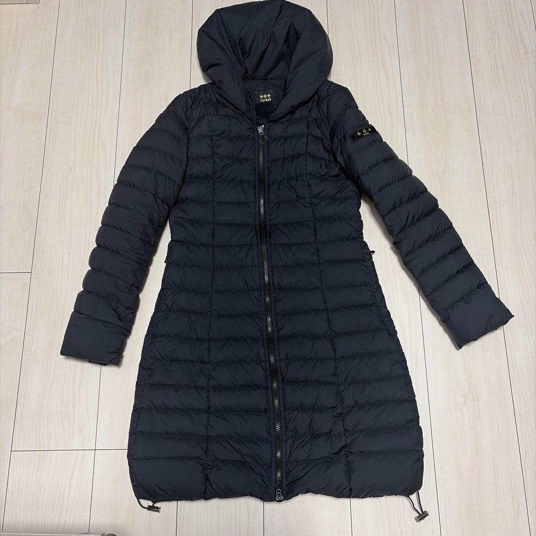 タトラス　ダウンコート