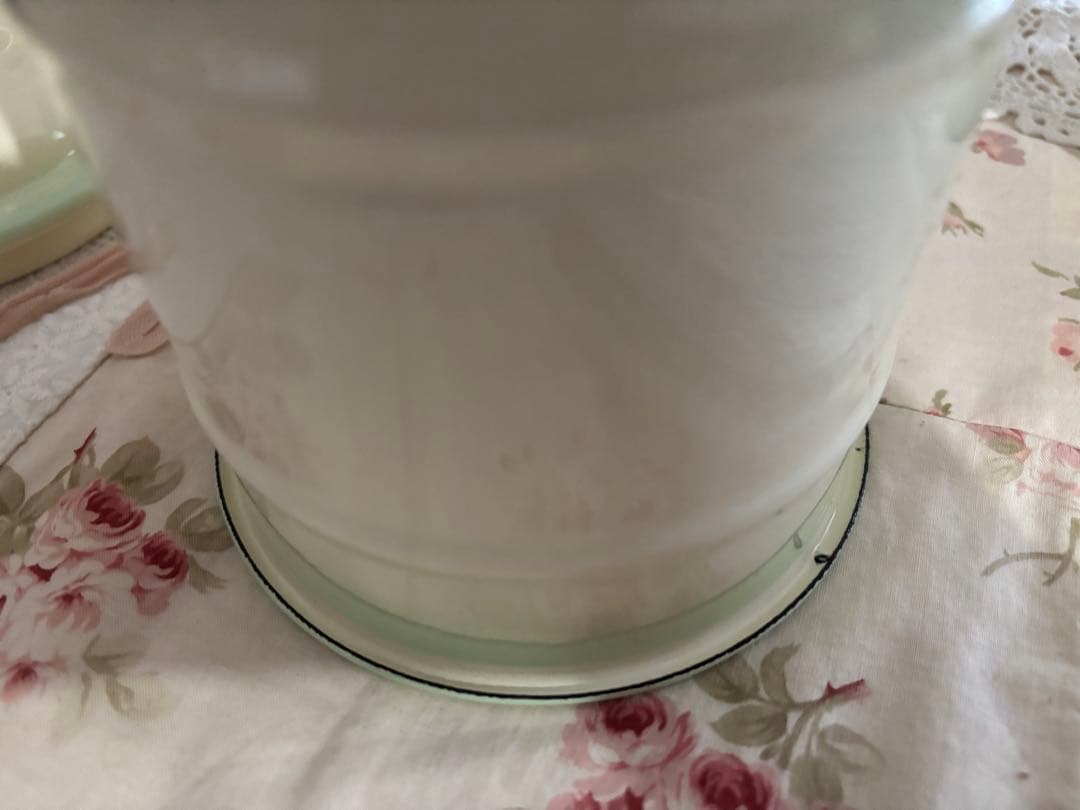 イマン　スプリングローズ　キャニスター2個セット