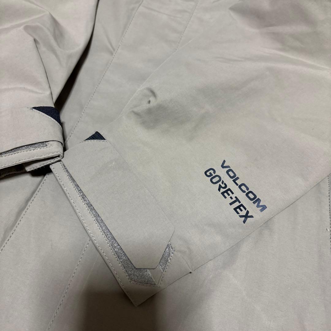 VOLCOM ボルコム　GORE-TEX スノーボードジャケット　メンズM￼