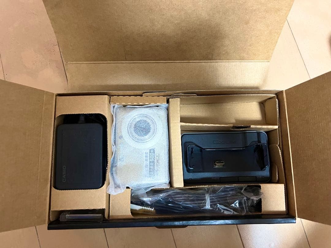 CASIO EXILIM EX-Z500 コンパクトデジタルカメラ