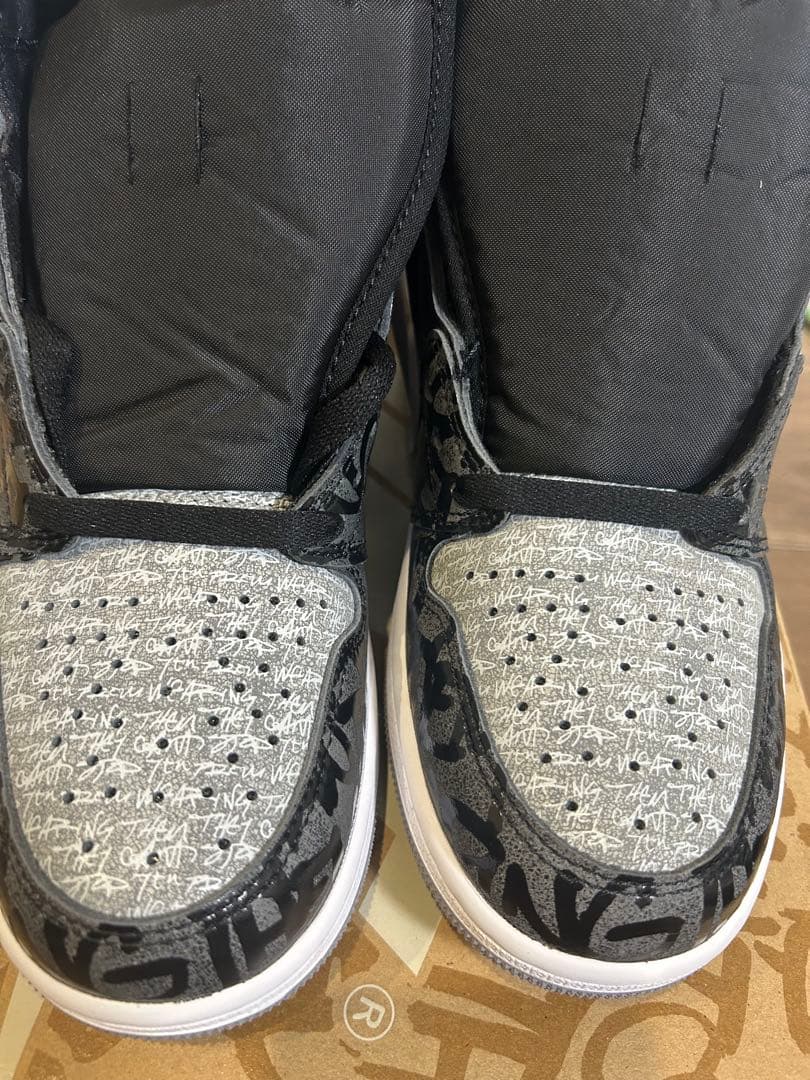 ヴ*ト様 Nike Air Jordan 1 High OG Rebellion