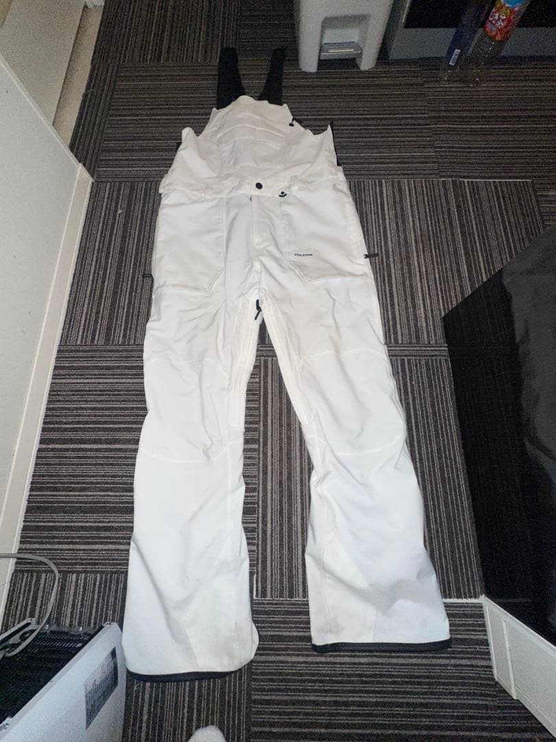 VOLCOM ホワイト ビブパンツ