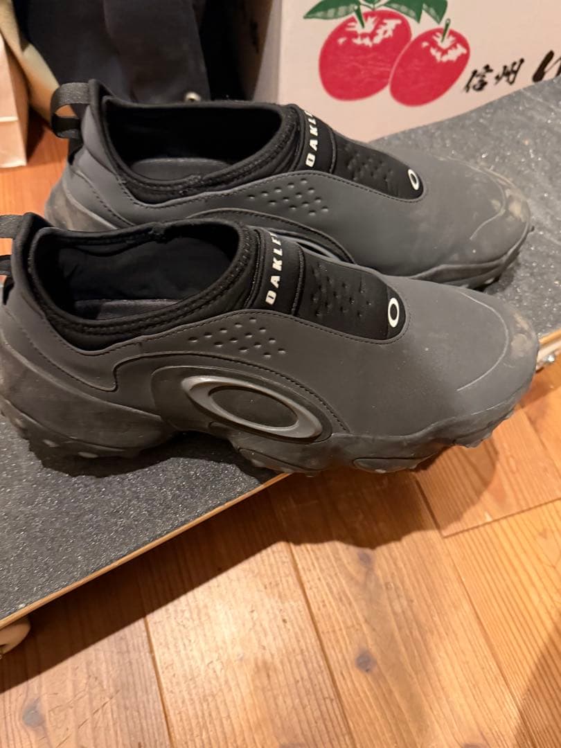 【完売品】Oakley ブラック テック イarchive y2k スニーカー