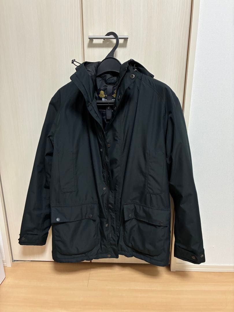Barbour ナイロンジャケットフーディー