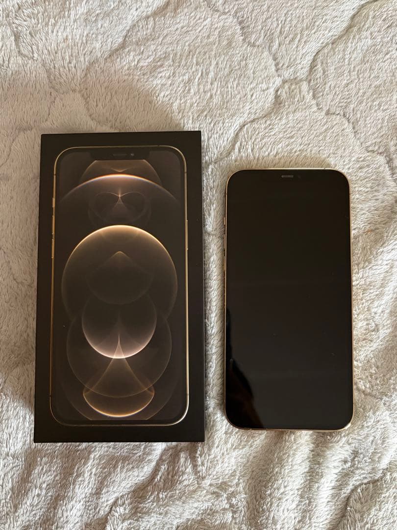 Apple iPhone 12 Pro Max256ギガ　ゴールド 本体