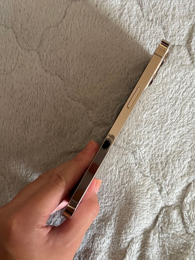 Apple iPhone 12 Pro Max256ギガ　ゴールド 本体