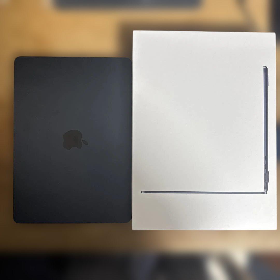 【タカヒロ】 MacBook Air M2 8G 256G