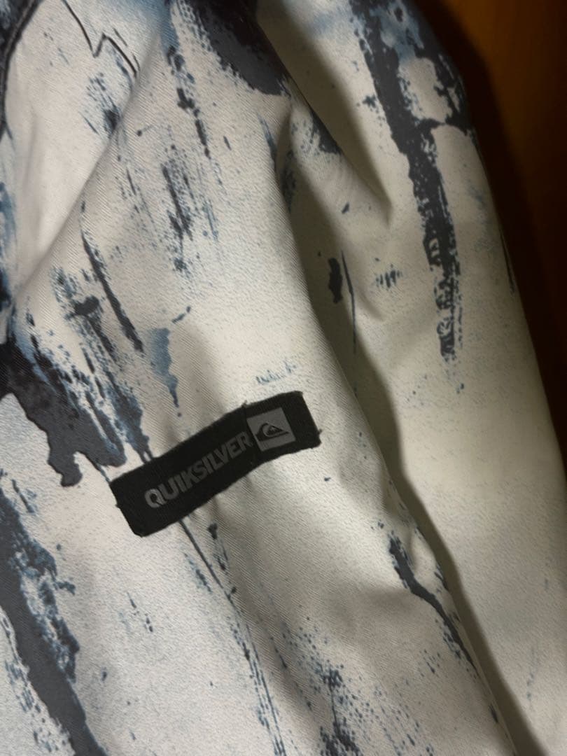 クイックシルバー QUIKSILVER スノーボードウェア Mサイズ