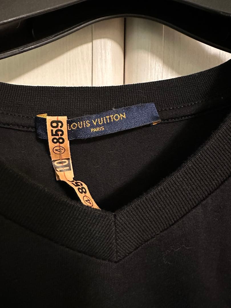 LOUISVUITTON ワンポイント　シャツ