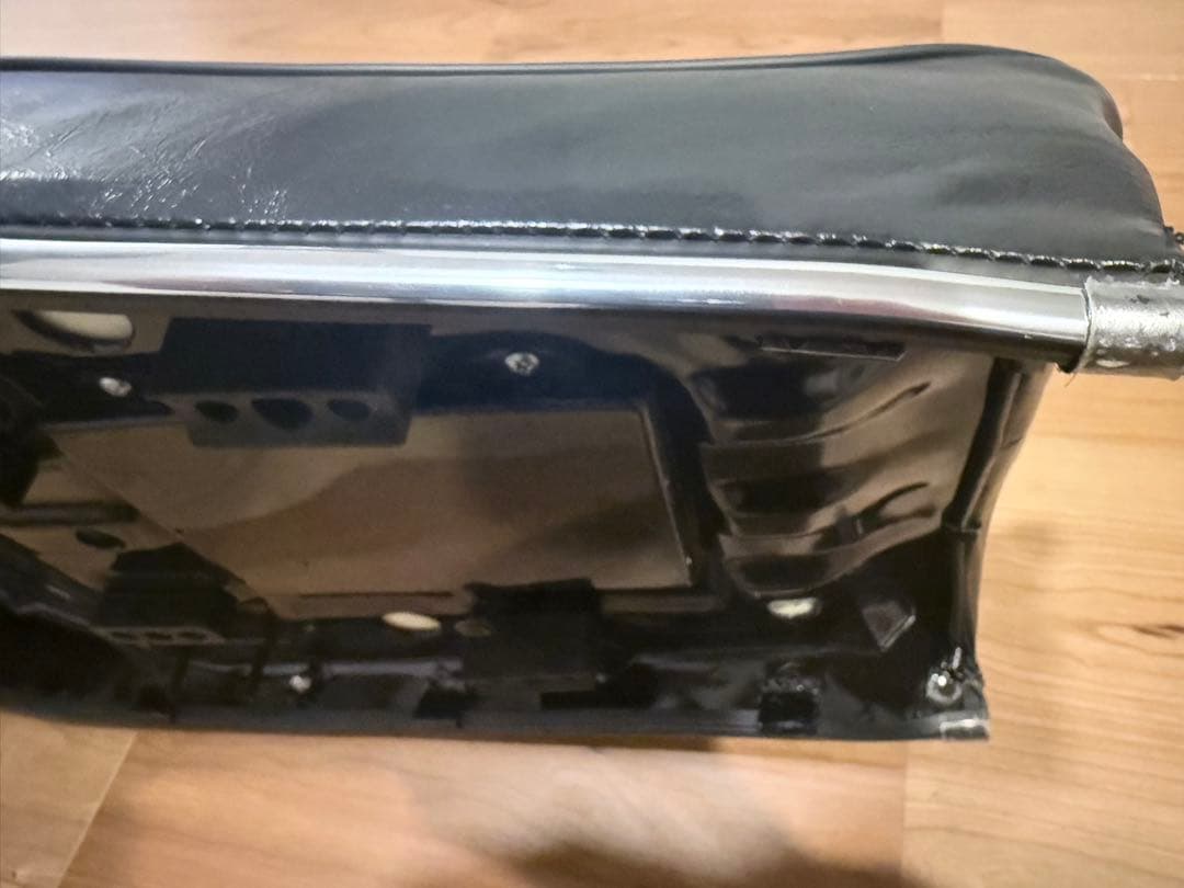 CB750four用　アンコ抜き　 便利な車検証入れ付き